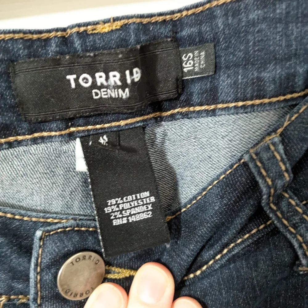 Torrid 16S Women's Jeans - Picture 2 of 4